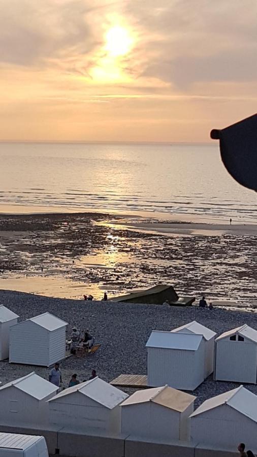 Quartier Historique 100M Plage Wifi 梅尔·莱斯·拜恩斯 外观 照片