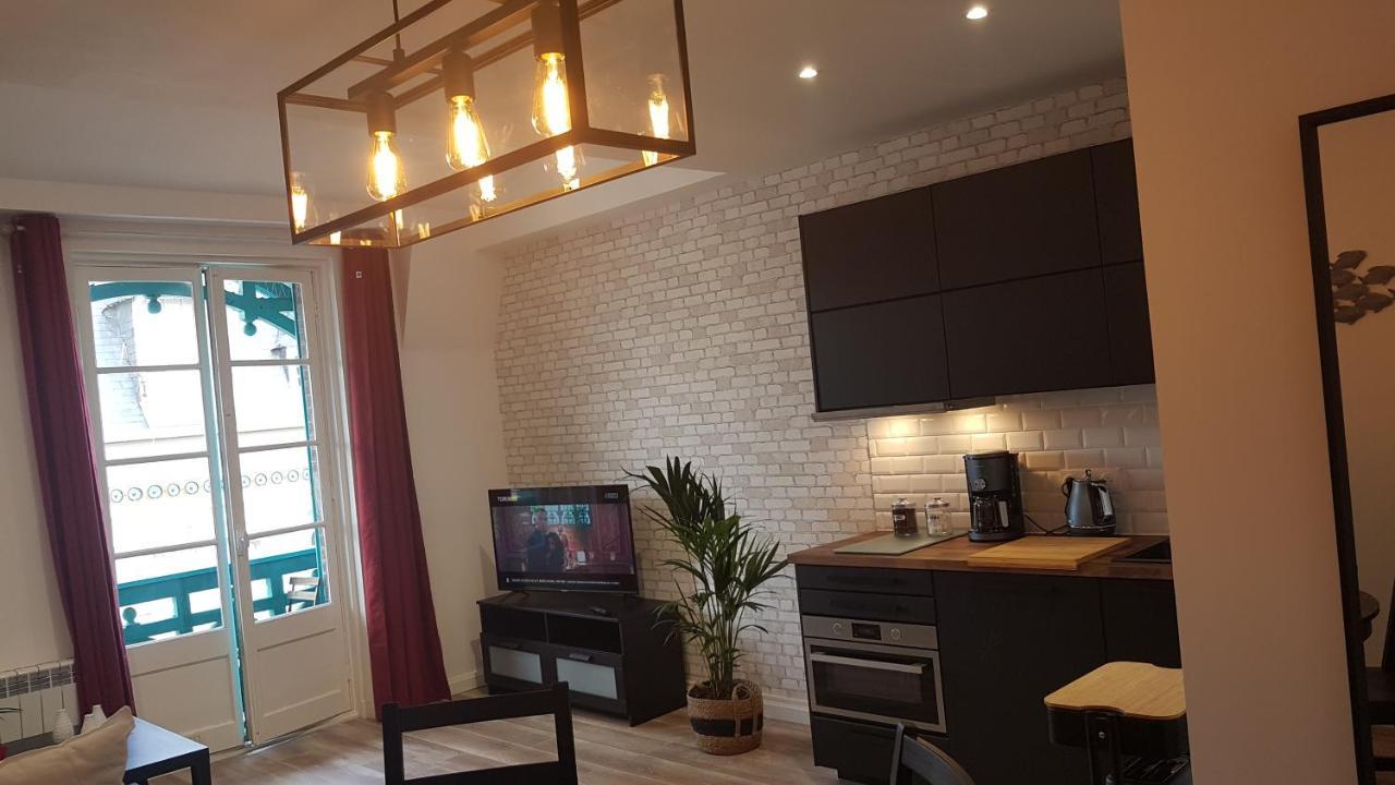Quartier Historique 100M Plage Wifi 梅尔·莱斯·拜恩斯 外观 照片